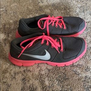 Nike women’s shoes